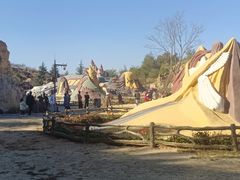 -彩色沙林风景区