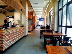 靠窗位-袁家村关中印象美食(万象汇店)