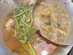 -由衷贵州酸汤牛肉火锅(新桥店)