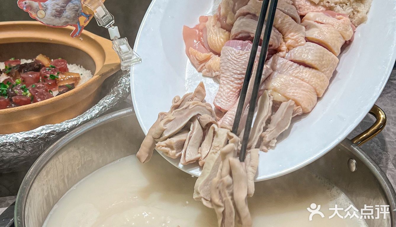 入秋啦‼️来这吃火锅领略深圳本地人进补新方式