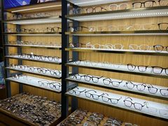 -优医视平价眼镜超市蔡司依视路折扣(小马厂店)
