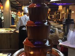 巧克力喷泉-印象鲵宴·张家界地标美食名片(溪布街店)