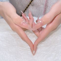 -七彩虹美甲美睫 半永久