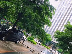 门口就是停车位-万达广场(南宁青秀店)