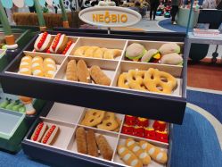 -奈尔宝家庭中心·亲子餐厅(北京东坝万达店)