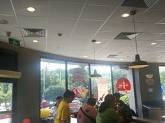大堂-麦当劳(上百万和城店)