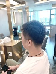 -即型男士理发工作室