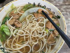 清汤肥肠面-天府面庄(天平路店)