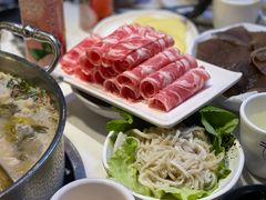 -德林酸菜鱼火锅(南丹店)