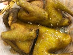 盐焗乳鸽-煲煲掂风味煲仔饭餐厅(西区店)