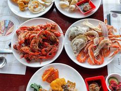 -荣誉国际酒店-云顶旋转餐厅