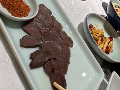 -宽坐河鲜馆(凤城九路店)