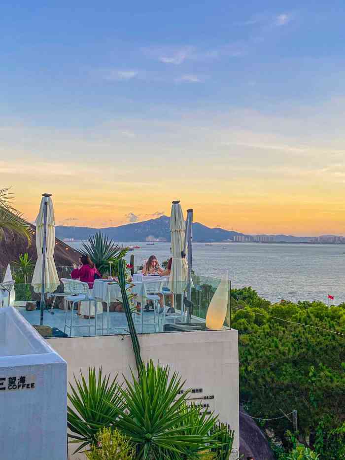 onlyone望海咖啡-"厦门探店|"快来小圣托里尼晒晒暖阳吧" .