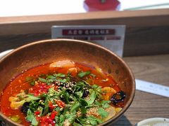 -成都你六姐·牛肉冒菜(上海环宇荟店)