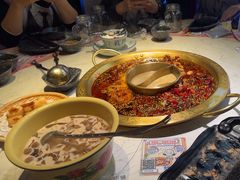 -哥老官重庆美蛙鱼头(西湖银泰十一哥店)