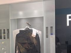 -福奈特洗衣洗鞋(宝山一二八纪念路店)