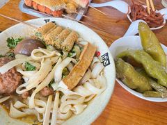 -任记七中刀削面(总店)