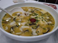 老坛酸菜鱼-红菜坊·烤鸭·川鲁宴(石园店)