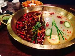 -重庆爽翻天老火锅(临平万达广场店)