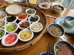 -包整·丝娃娃(一览甲秀楼风景店)