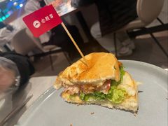 招牌秘制鸡腿堡-必胜客(福州永嘉PH店)
