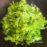 夏天到了，多吃芹菜有益身体健康哦~