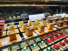 -半岛翡丽海鲜自助餐厅(观风亭店)