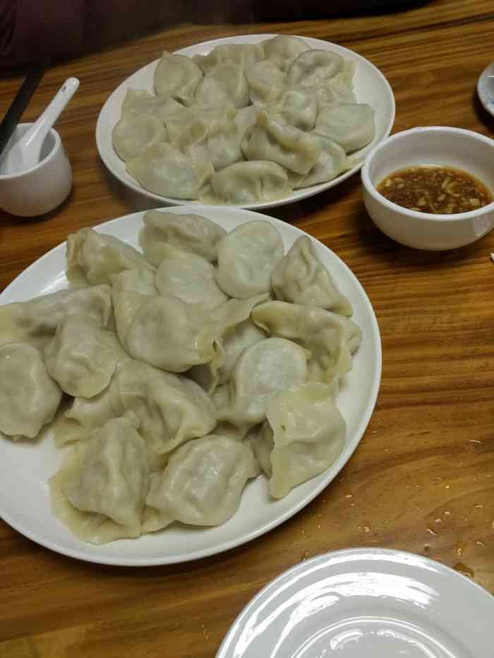 饺子好吃不贵经济实惠了,这里环境也算是比较不错了,可以的.