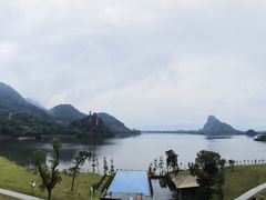 -英德宝晶宫天鹅湖茶语温泉