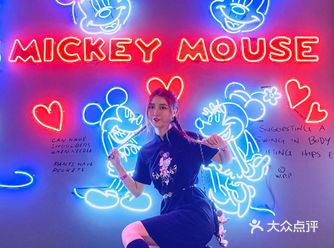 米奇艺术展｜“好奇无界”全球巡展上海站开幕