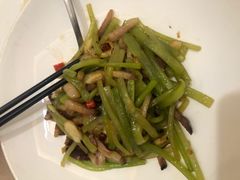 腊肉炒笋-食神鱼头佛跳墙(百子湾旗舰店)