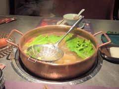 -牛村来人潮汕牛肉火锅(西单店)