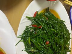 -苏莱特色牛骨滩羊手抓馆(长城东街总店)