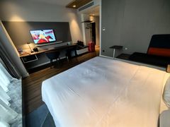 -珠海拱北口岸智选假日酒店