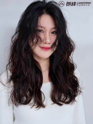 -朗峰专业美发沙龙