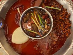-山城年华老火锅(玉林店)