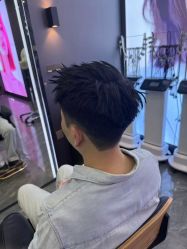 -藤野造型烫染·漂发