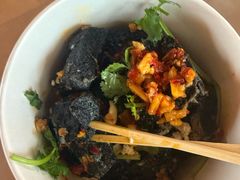 -黑色经典臭豆腐·湖南特产(太平街口店)