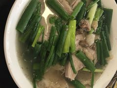 -金卯白肉罩火烧