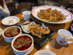 -炉小二铜锅牛蛙•川湘菜(三里屯店)