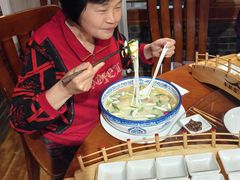 -香麒园·过桥米线·南湖雅宴