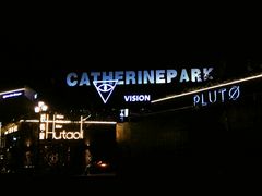 -UNI UNI(环亚凯瑟琳店)