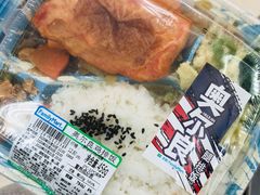 -全家便利店(沪南公路店)