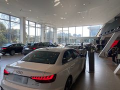-上海永达奥诚奥迪4S店(申江路店)