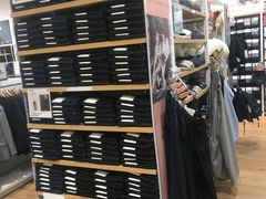 -优衣库(东莞汇一城店)