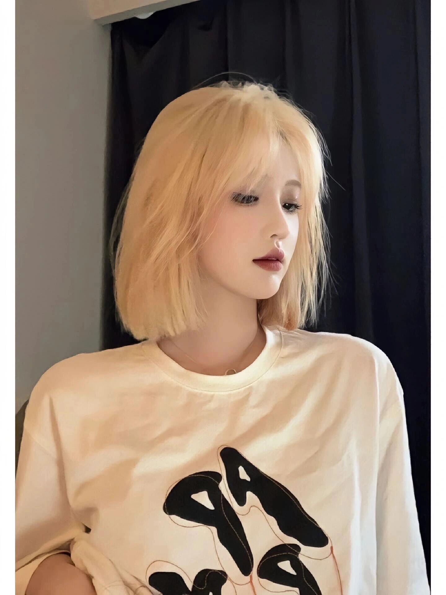 白色头发也可以很时尚