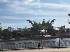 -七彩云南欢乐世界