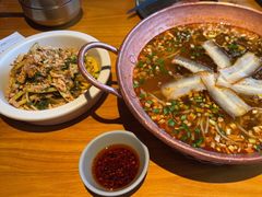 新版小锅米线-SHAN山(前滩太古里店)