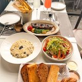 想不到武汉居然也有这么浪漫的地方～圣诞氛围也太美了吧～