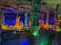 -泰安地下龙宫景区